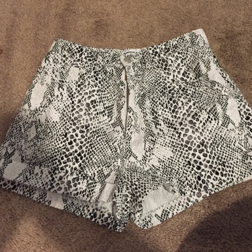 American appeal sneak shorts